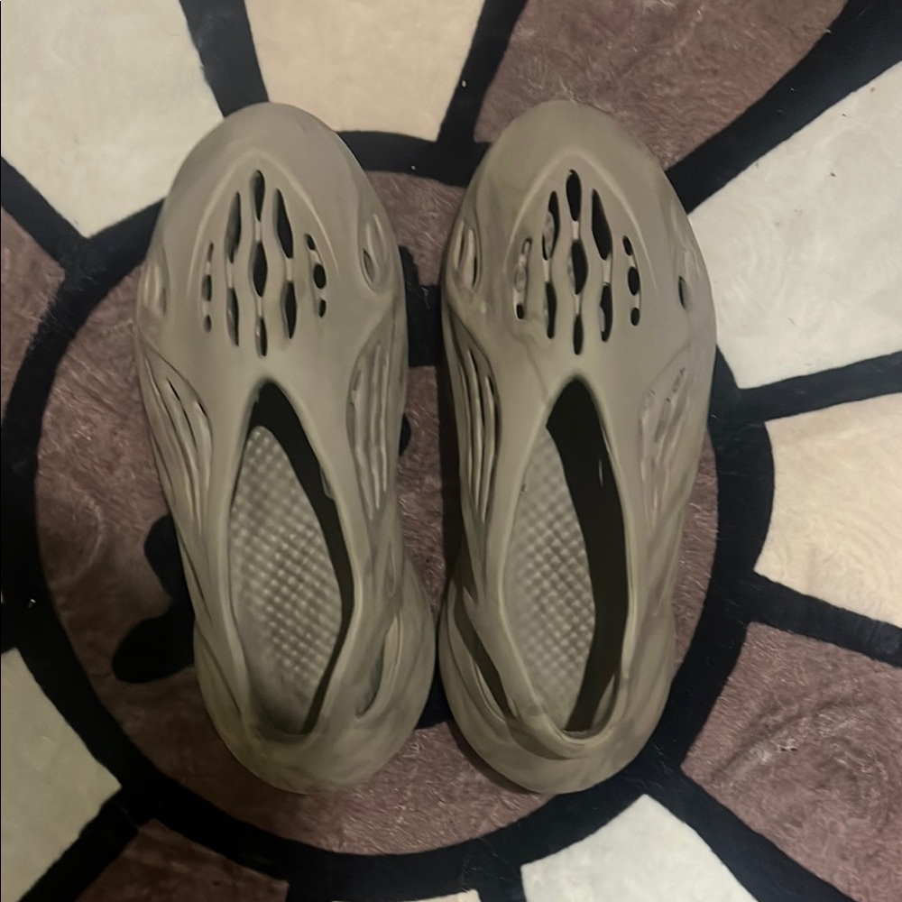 Selling FoamRunners CHEAP